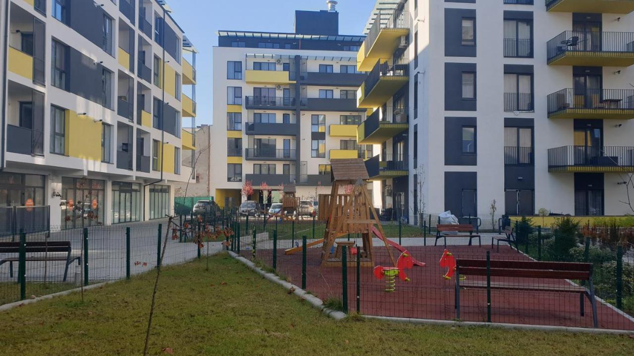 Ultracentral 5* Boutique Hotel Style Apartment. Brand New. 2 Rooms. Spacious. Free Parking Cluj-Napoca Ngoại thất bức ảnh