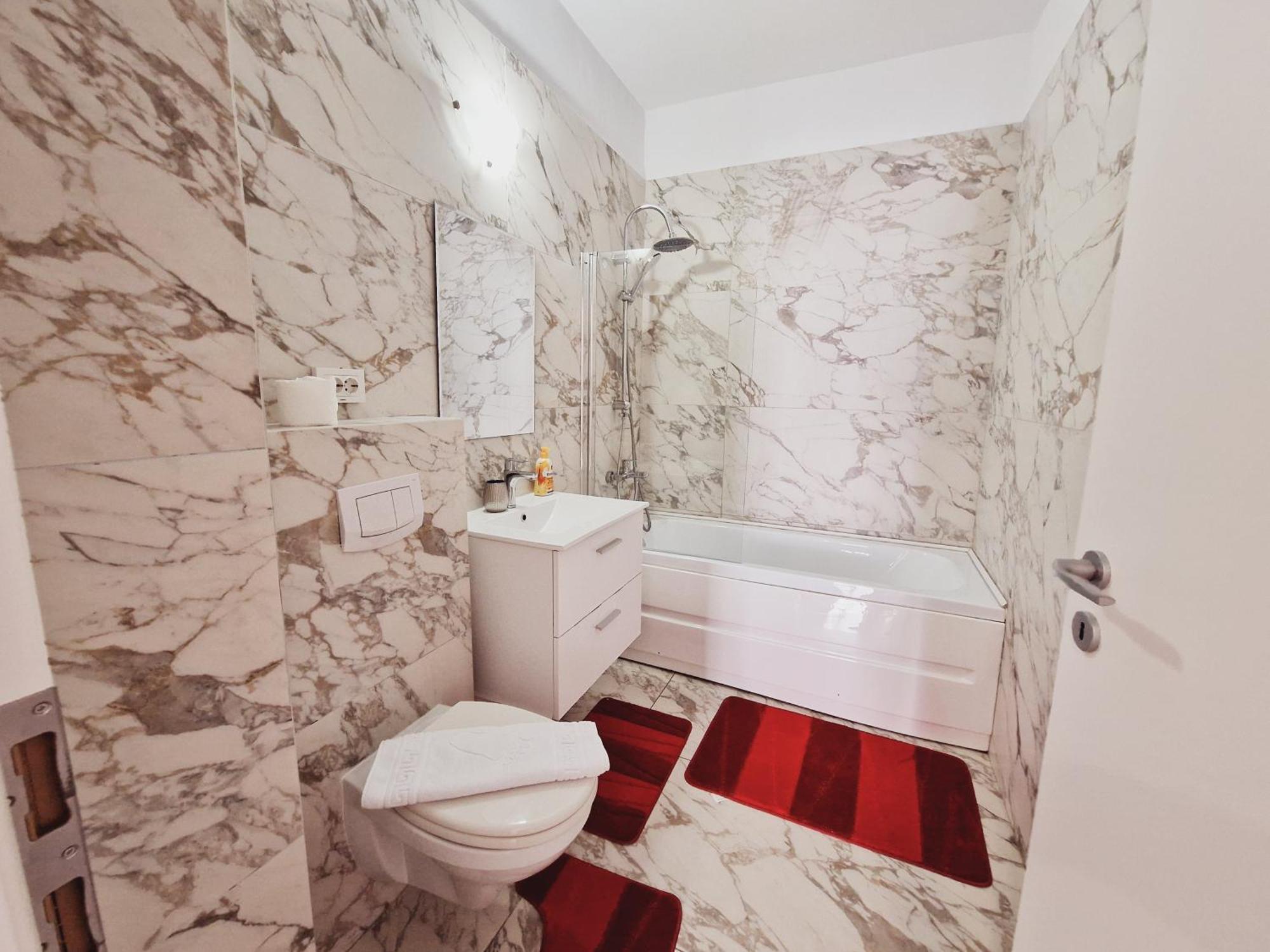 Ultracentral 5* Boutique Hotel Style Apartment. Brand New. 2 Rooms. Spacious. Free Parking Cluj-Napoca Ngoại thất bức ảnh